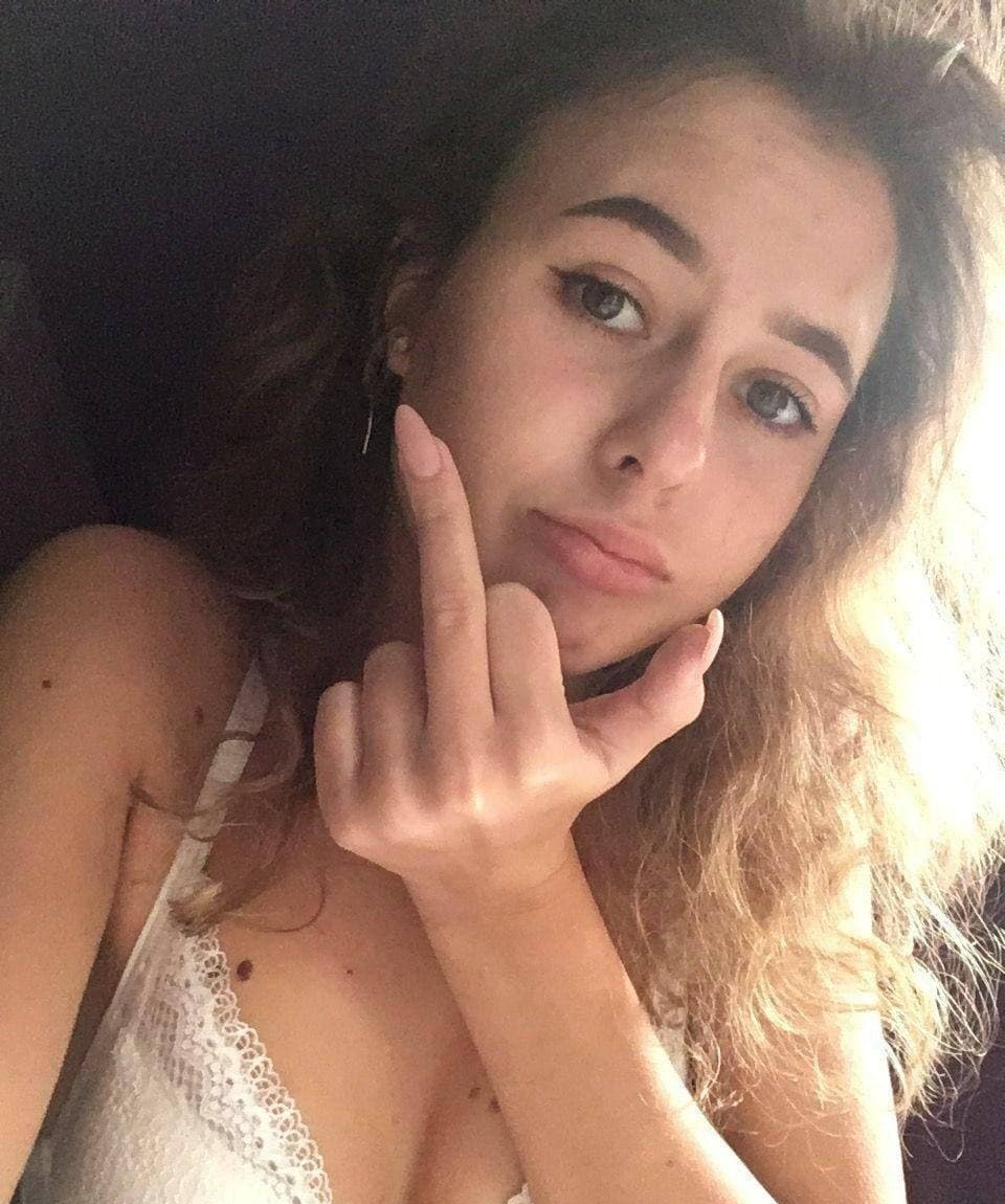 ИНЕССА привлекальеная девушка из Петрово-Красноселья цена от 3500 руб