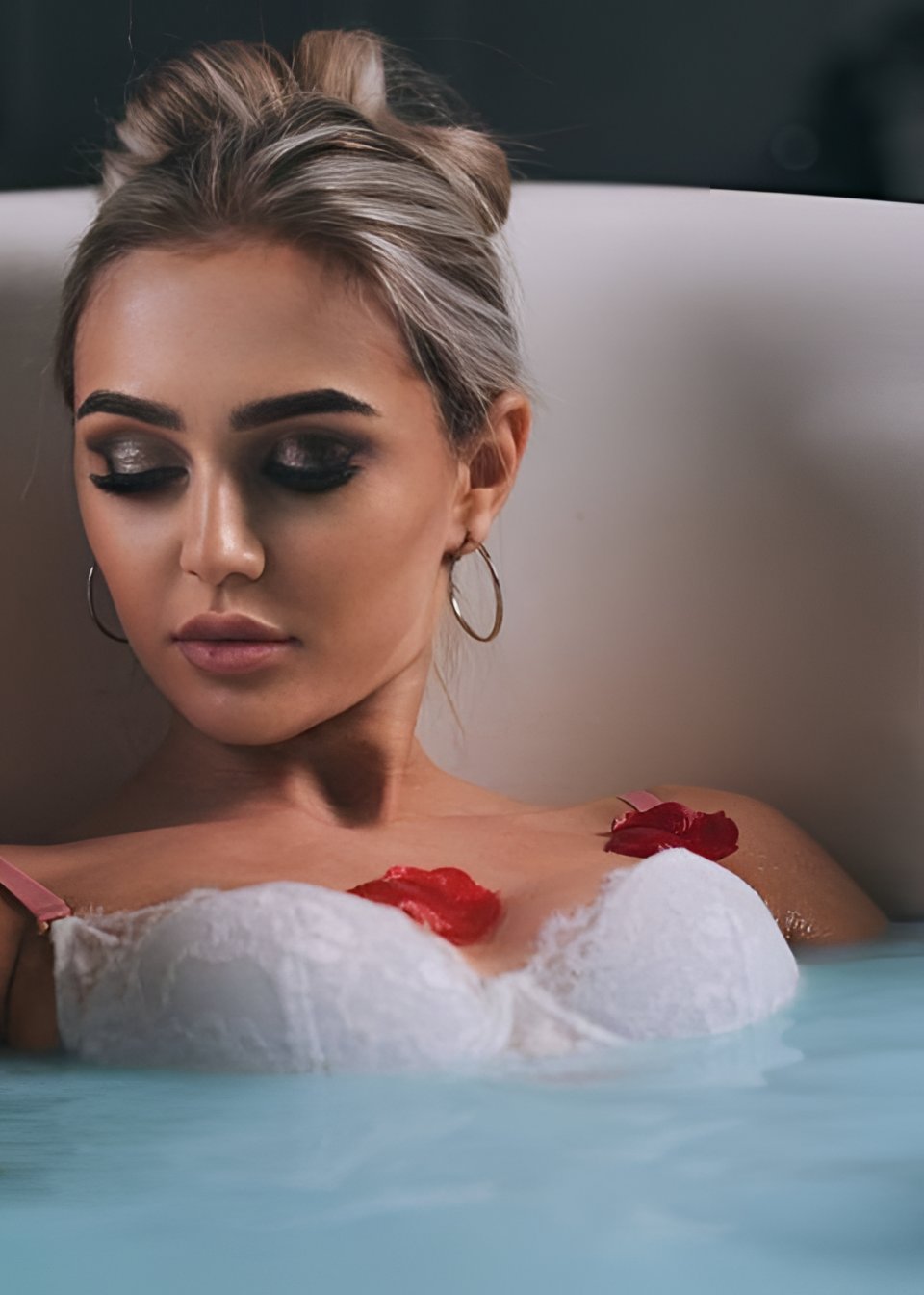 Индивидуалка Есения, доступна для личного знакомства от 15000 руб