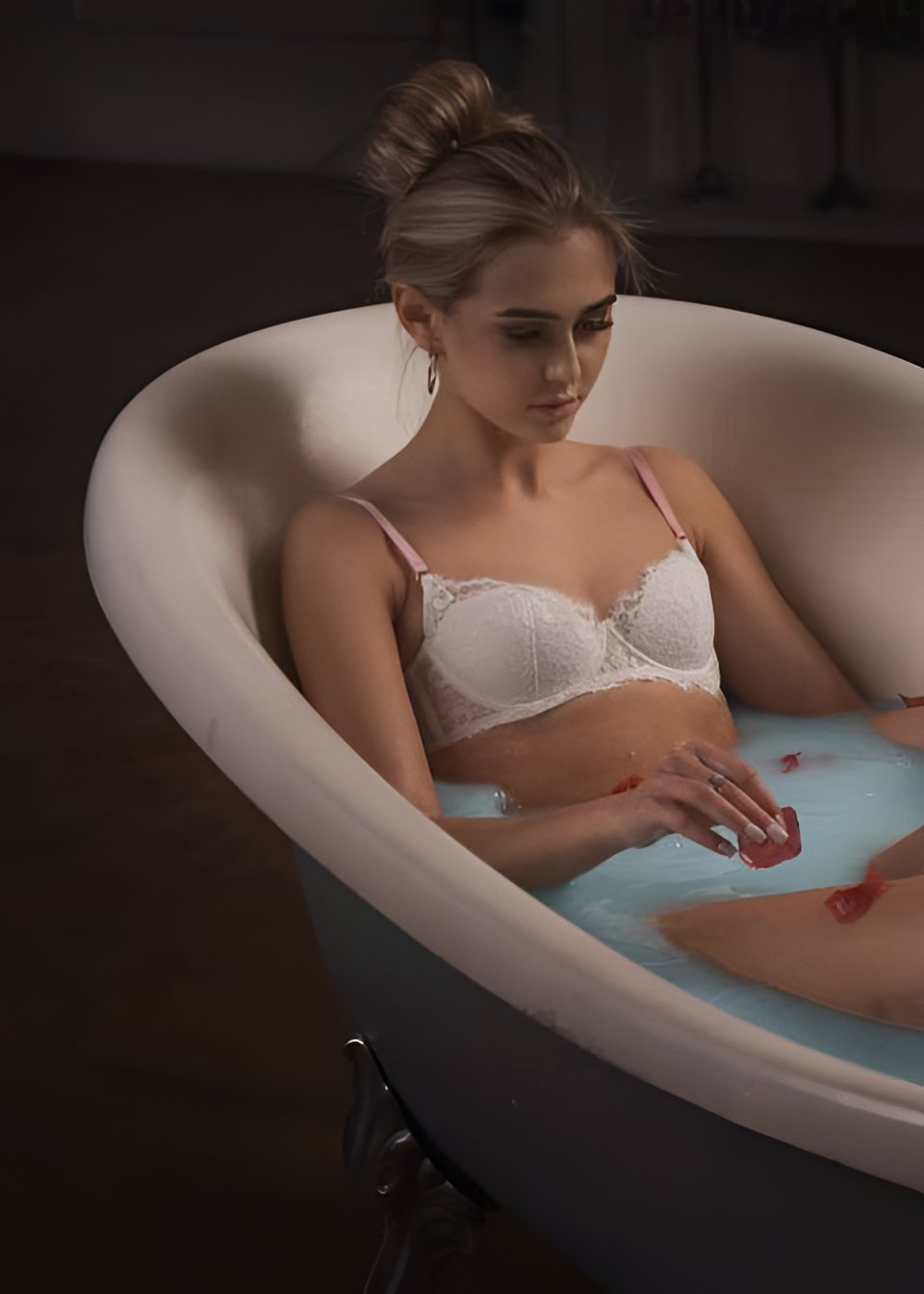 Индивидуалка Есения, доступна для личного знакомства от 15000 руб