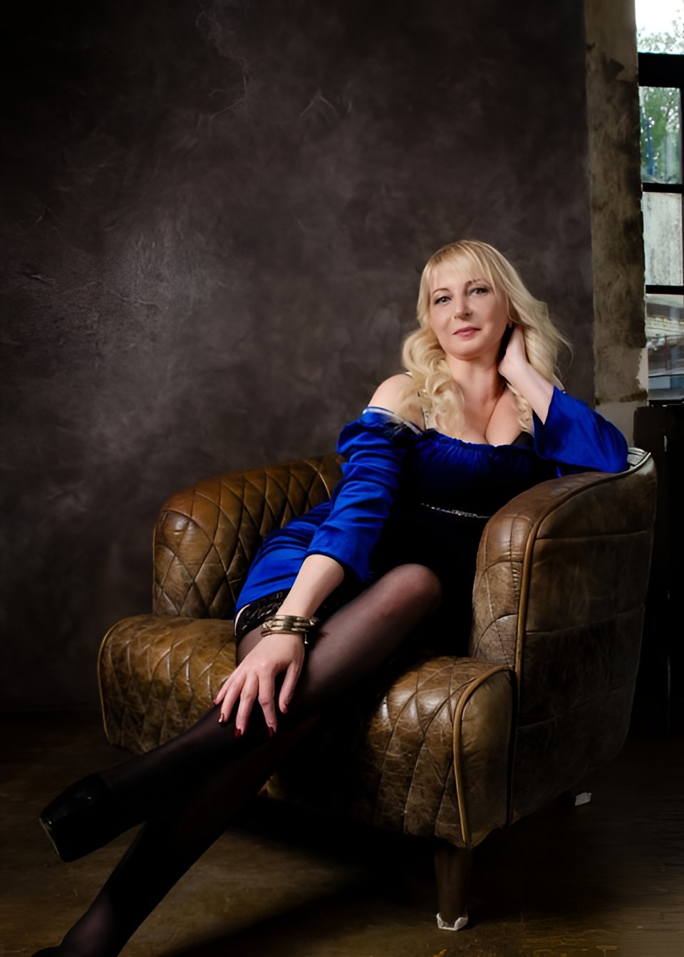 Валерия привлекальеная девушка из Петрово-Красноселья цена от 5000 руб