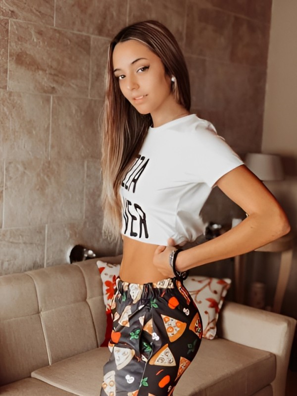 Катюша привлекательная девушка из Петрово-Красноселья цена от 1500 руб