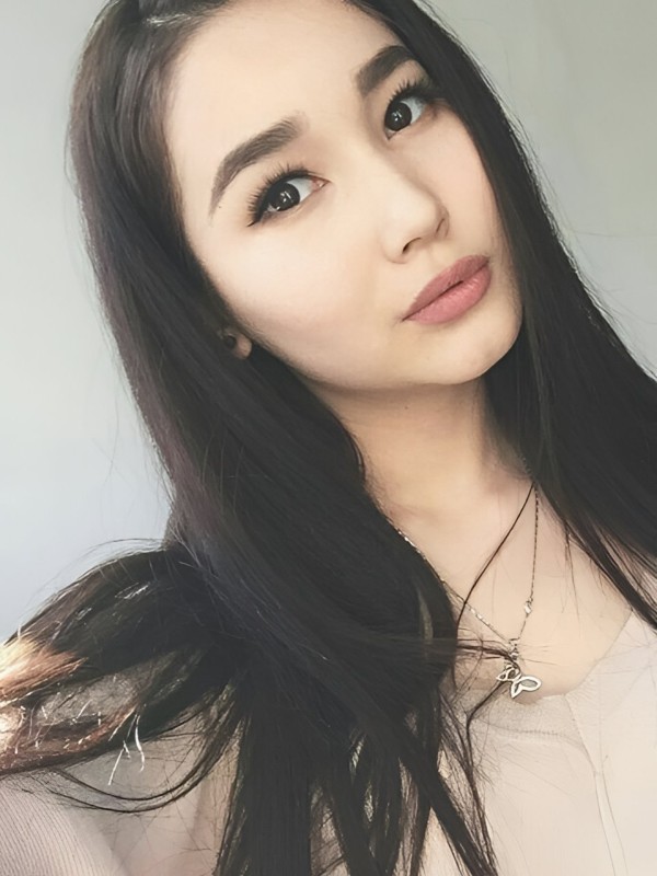 Малика привлекательная девушка из Петрово-Красноселья цена от 2000 руб